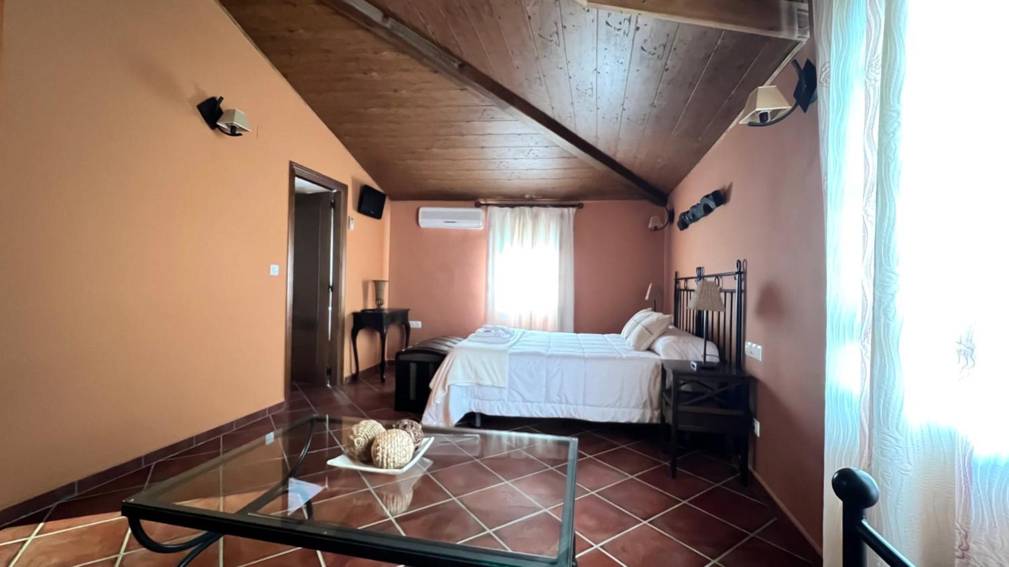 Casa Rural Piedras De Benquerencia エクステリア 写真